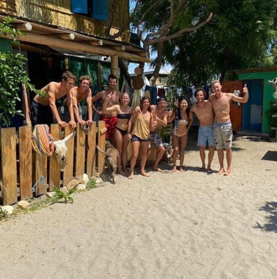 Hostal Puerto Engabao "El Surf Shelter" المظهر الخارجي الصورة