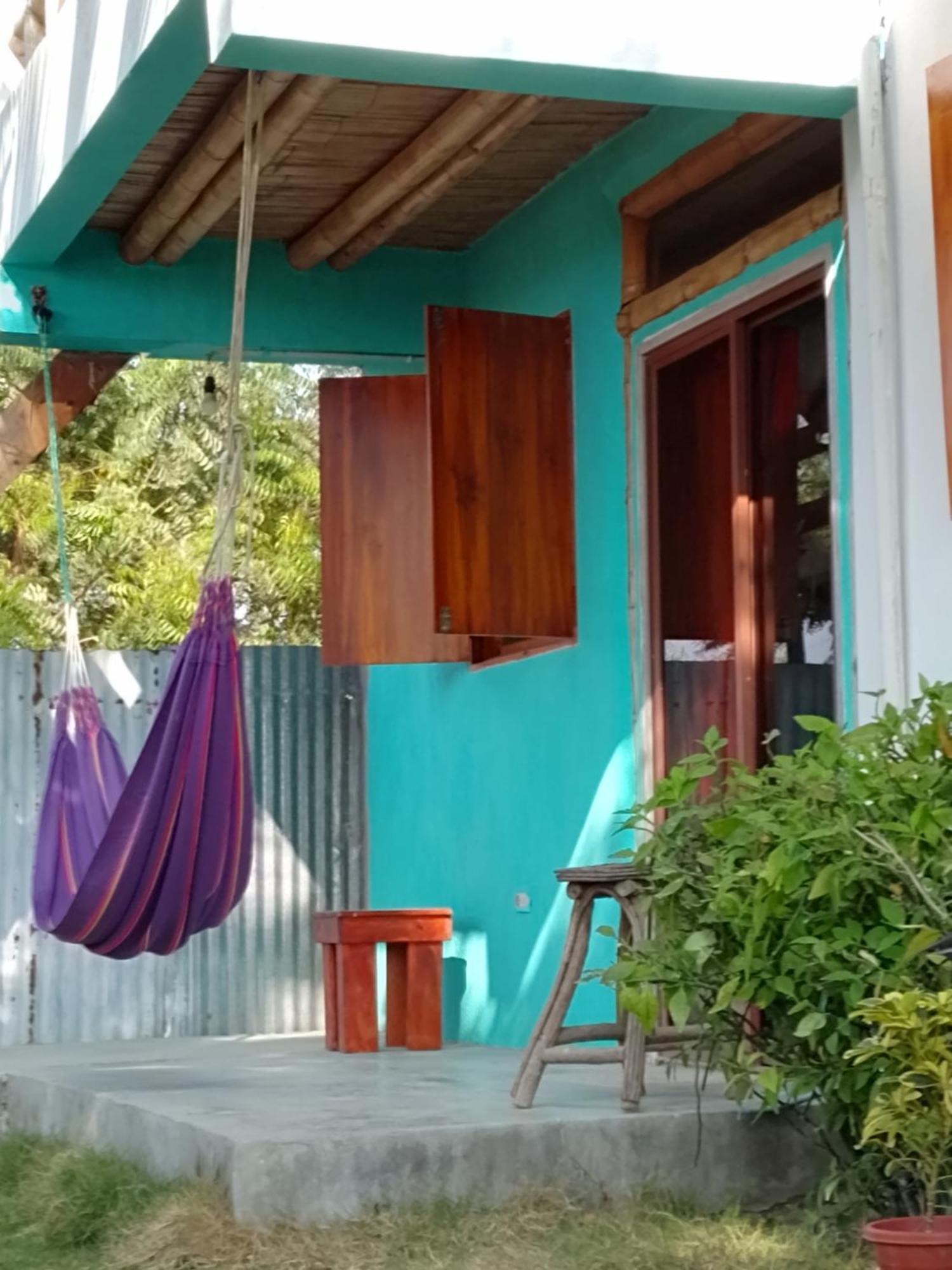 Hostal Puerto Engabao "El Surf Shelter" الغرفة الصورة