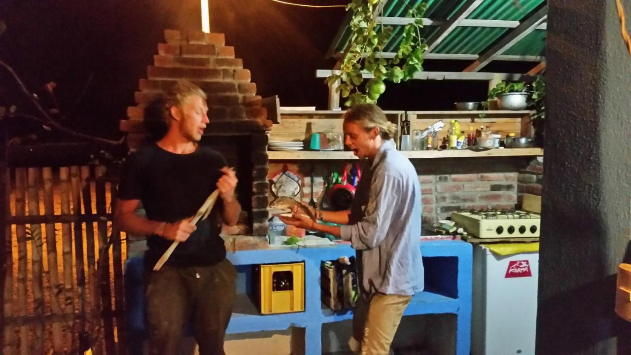 Hostal Puerto Engabao "El Surf Shelter" المظهر الخارجي الصورة