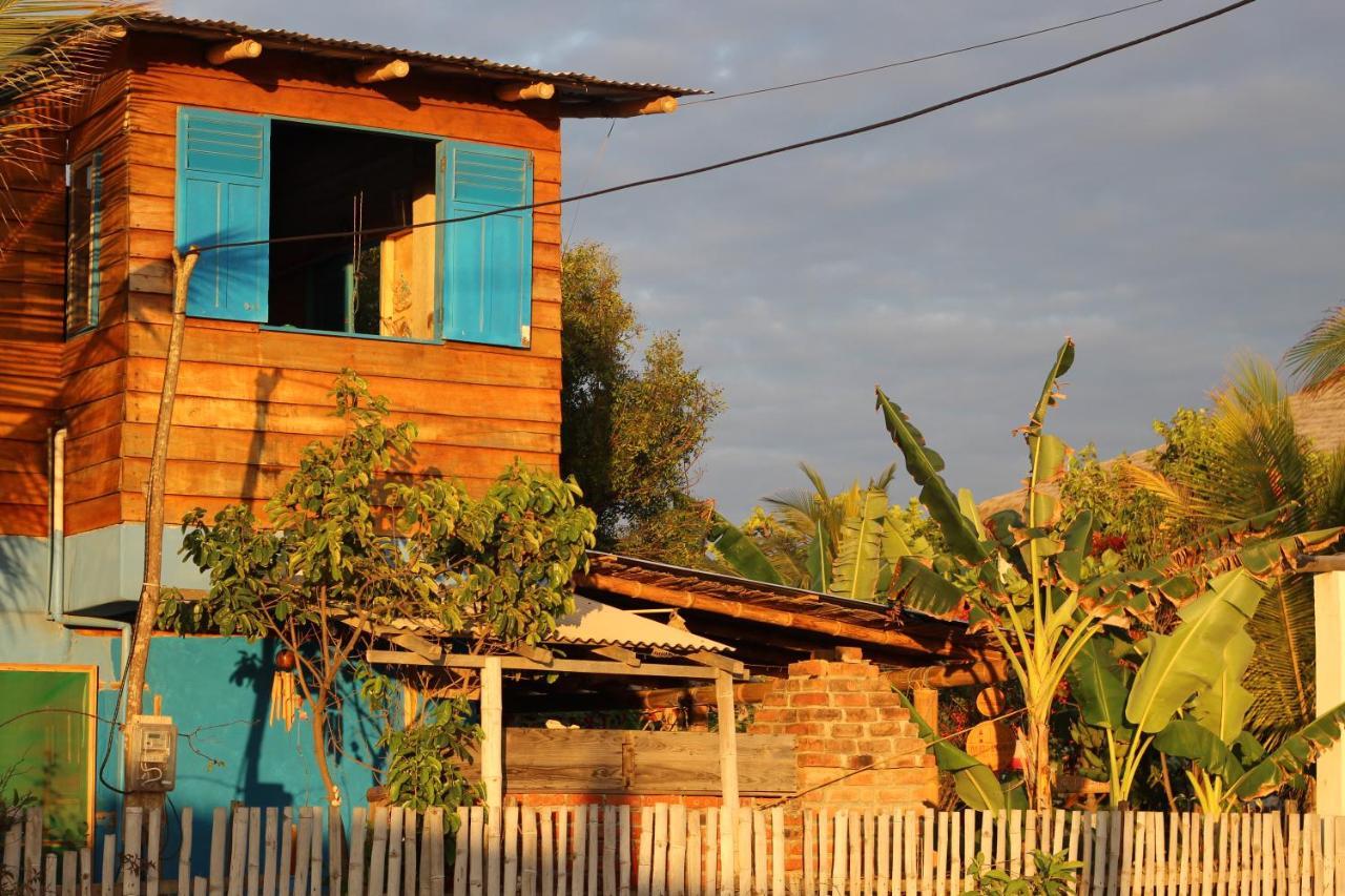 Hostal Puerto Engabao "El Surf Shelter" المظهر الخارجي الصورة